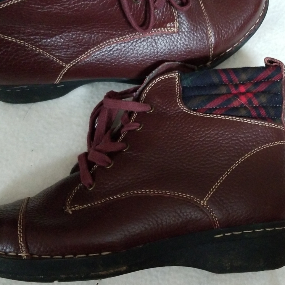 Clark's winter ankle boots with plaid feature